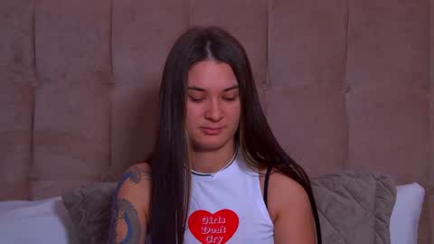 Snapshot of rachellsimpson chatting on 01-20-25, 03:48 RachellSimpson online show from 01-20-25, 03:48