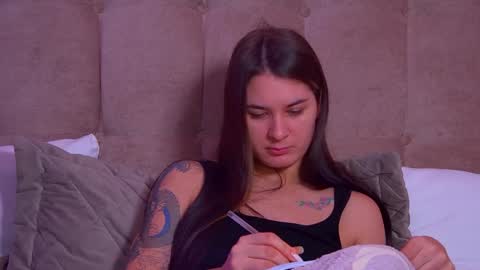 Snapshot of rachellsimpson chatting on 01-23-25, 09:29 RachellSimpson online show from 01-23-25, 09:29