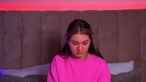 Snapshot of rachellsimpson chatting on 02-03-25, 06:28 RachellSimpson online show from 02-03-25, 06:28