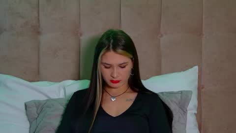 Snapshot of rachellsimpson chatting on 03-08-25, 07:09 RachellSimpson online show from 03-08-25, 07:09