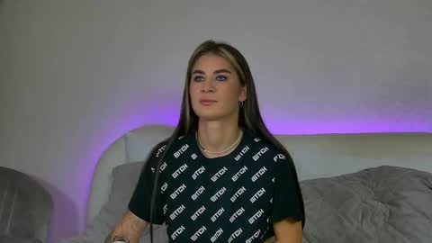 Snapshot of rachellsimpson chatting on 09-10-25, 06:41 RachellSimpson online show from 09-10-25, 06:41