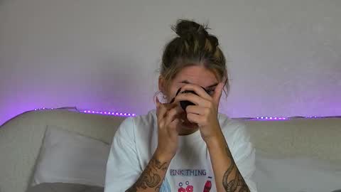 Snapshot of rachellsimpson chatting on 09-16-25, 07:04 RachellSimpson online show from 09-16-25, 07:04