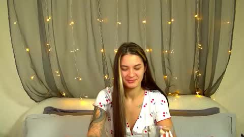 Snapshot of rachellsimpson chatting on 11-11-25, 06:30 RachellSimpson online show from 11-11-25, 06:30