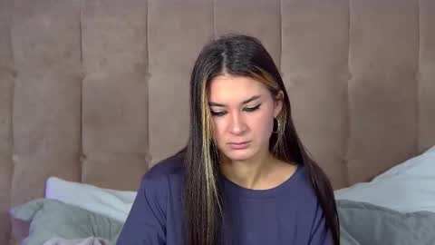 Snapshot of rachellsimpson chatting on 11-15-25, 06:37 RachellSimpson online show from 11-15-25, 06:37