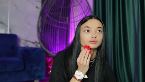 Snapshot of rachelravee chatting on 10-14-25, 04:02 Ann online show from 10-14-25, 04:02