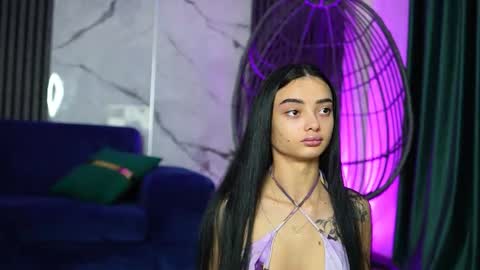 Snapshot of rachelravee chatting on 10-24-25, 04:20 Ann online show from 10-24-25, 04:20