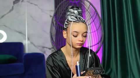 Snapshot of rachelravee chatting on 11-01-25, 05:20 Ann online show from 11-01-25, 05:20