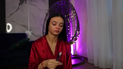 Snapshot of rachelravee chatting on 11-16-25, 05:13 Ann online show from 11-16-25, 05:13