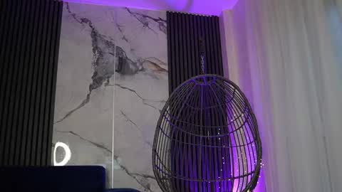 Snapshot of rachelravee chatting on 11-20-25, 05:18 Ann online show from 11-20-25, 05:18