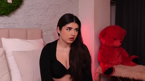 Snapshot of rachelswaan chatting on 12-02-24, 04:53 RachelSwaan online show from 12-02-24, 04:53