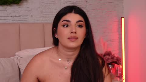 Snapshot of rachelswaan chatting on 12-06-24, 01:22 RachelSwaan online show from 12-06-24, 01:22