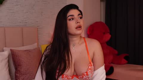 Snapshot of rachelswaan chatting on 01-18-25, 08:52 RachelSwaan online show from 01-18-25, 08:52