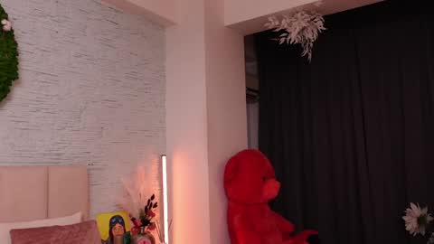 Snapshot of rachelswaan chatting on 01-22-25, 06:10 RachelSwaan online show from 01-22-25, 06:10