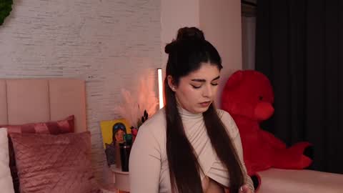 Snapshot of rachelswaan chatting on 02-05-25, 04:37 RachelSwaan online show from 02-05-25, 04:37