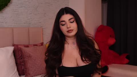 Snapshot of rachelswaan chatting on 02-06-25, 06:40 RachelSwaan online show from 02-06-25, 06:40