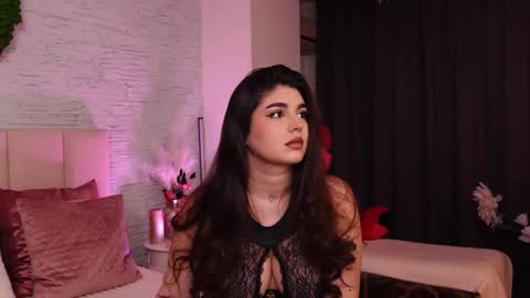 Snapshot of rachelswaan chatting on 02-20-25, 05:44 RachelSwaan online show from 02-20-25, 05:44