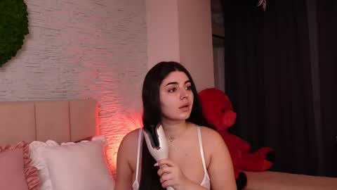 Snapshot of rachelswaan chatting on 03-01-25, 04:47 RachelSwaan online show from 03-01-25, 04:47