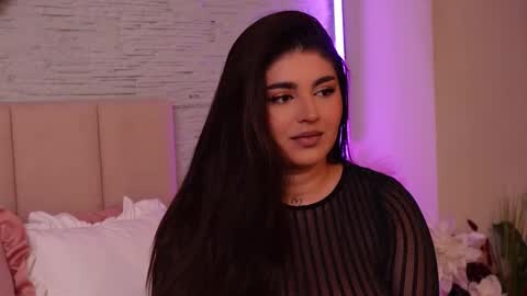 Snapshot of rachelswaan chatting on 10-10-25, 05:17 RachelSwaan online show from 10-10-25, 05:17