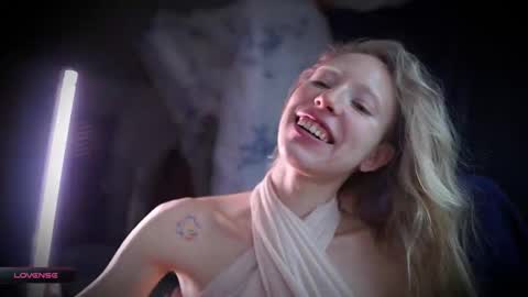 Snapshot of radiant_ada chatting on 11-06-25, 09:54 ada online show from 11-06-25, 09:54