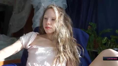 Snapshot of radiant_ada chatting on 02-25-26, 11:31 ada online show from 02-25-26, 11:31