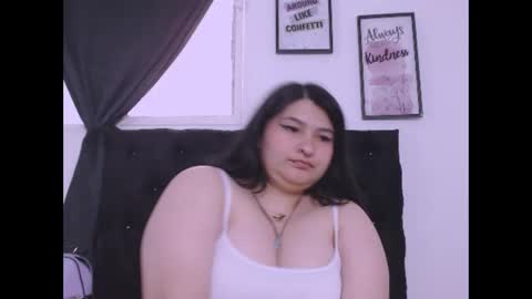 radiantgoddes online show from 10-17-25, 05:04