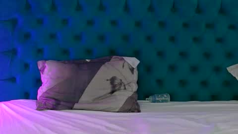 Snapshot of raeeamber_ chatting on 03-24-26, 06:18 sweet peach online show from 03-24-26, 06:18