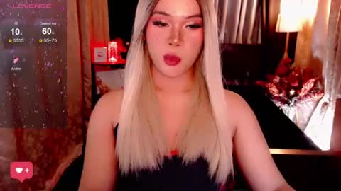 Snapshot of raeganclinton chatting on 09-23-25, 01:19 raeganclinton online show from 09-23-25, 01:19