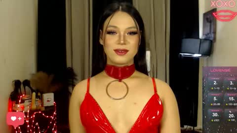 Snapshot of raeganclinton chatting on 11-08-25, 05:29 raeganclinton online show from 11-08-25, 05:29