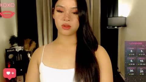 Snapshot of raeganclinton chatting on 11-20-25, 11:21 raeganclinton online show from 11-20-25, 11:21