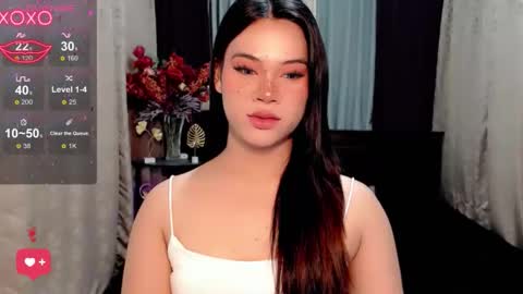 Snapshot of raeganclinton chatting on 11-25-25, 12:43 raeganclinton online show from 11-25-25, 12:43