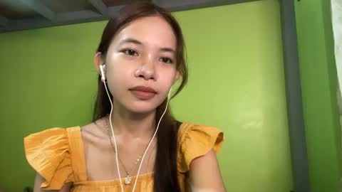 Snapshot of raeleneslotkin chatting on 06-10-26, 02:34 Eva online show from 06-10-26, 02:34