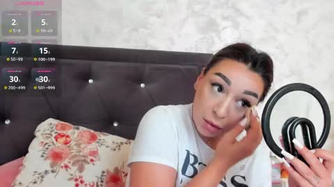 raelledarkstar online show from 05-25-26, 08:53
