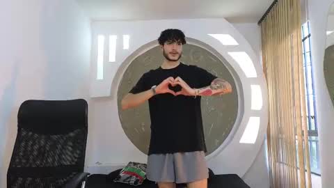 Snapshot of rafael_mendez chatting on 09-20-25, 09:27 R A F A E L online show from 09-20-25, 09:27