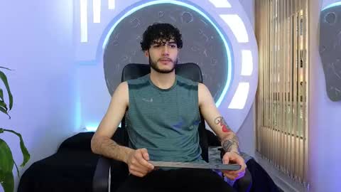 Snapshot of rafael_mendez chatting on 09-26-25, 09:41 R A F A E L online show from 09-26-25, 09:41