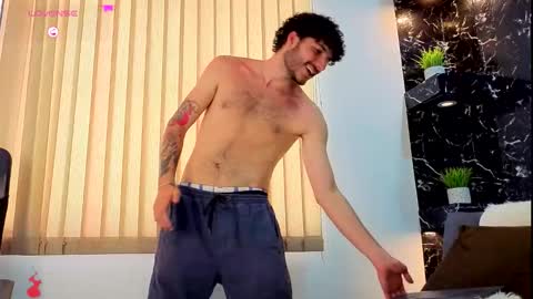 Snapshot of rafael_mendez chatting on 12-02-25, 08:59 R A F A E L online show from 12-02-25, 08:59