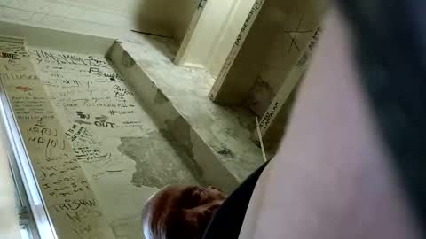 Snapshot of ragingzef69 chatting on 02-19-25, 08:20 Bigthickdickinvic online show from 02-19-25, 08:20