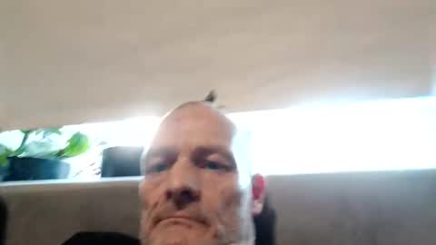 Snapshot of ragingzef69 chatting on 09-12-25, 06:02 Bigthickdickinvic online show from 09-12-25, 06:02