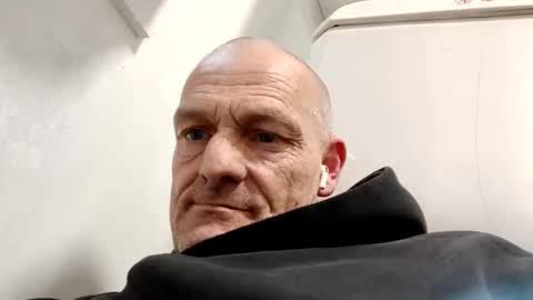 Snapshot of ragingzef69 chatting on 11-22-25, 08:19 Bigthickdickinvic online show from 11-22-25, 08:19