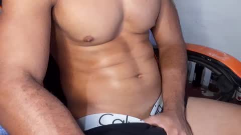 Snapshot of ragnar586 chatting on 01-16-25, 07:52 Ragnar69 online show from 01-16-25, 07:52