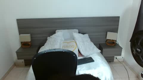 Snapshot of raichellcooper1 chatting on 02-07-25, 11:24 raichellcooper1 online show from 02-07-25, 11:24