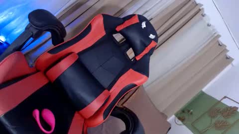 itsmeRailey online show from 12-15-24, 07:10