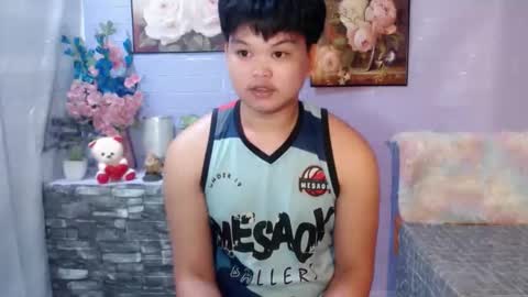 Snapshot of rain_cum chatting on 05-06-26, 06:46 rain_cum online show from 05-06-26, 06:46