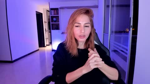 Jennyindependent model . online show from 02-18-25, 03:10