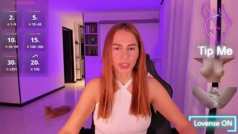 Jennyindependent model . online show from 05-17-26, 02:31