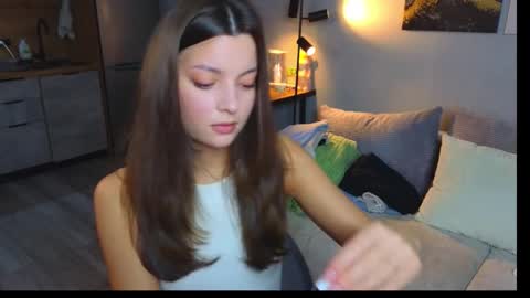 rainevi online show from 03-19-26, 01:37