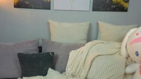 rainevi online show from 04-24-26, 03:14