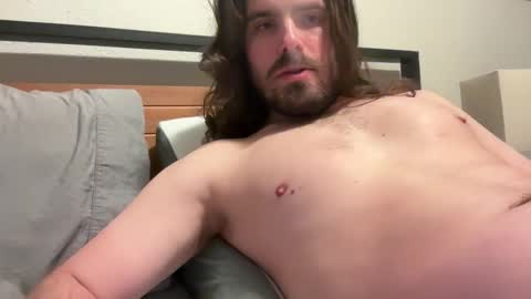 Snapshot of rainier1234 chatting on 11-26-25, 05:52 Alex online show from 11-26-25, 05:52