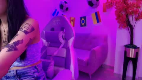 Rainy  online show from 06-30-26, 12:06