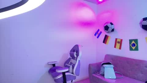Rainy  online show from 07-09-26, 11:14