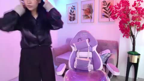 Rainy  online show from 07-28-26, 06:20